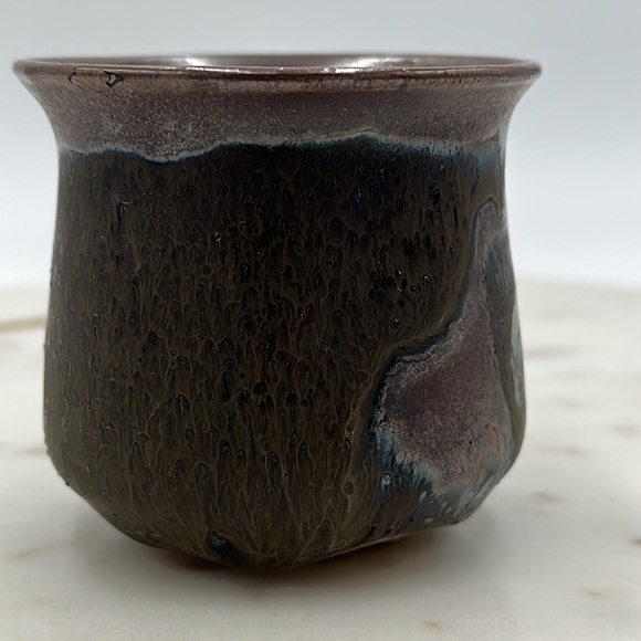 Signed Bonnie Staffel Iridescent Glaze Pottery Clay Cup - Picture 6 of 16